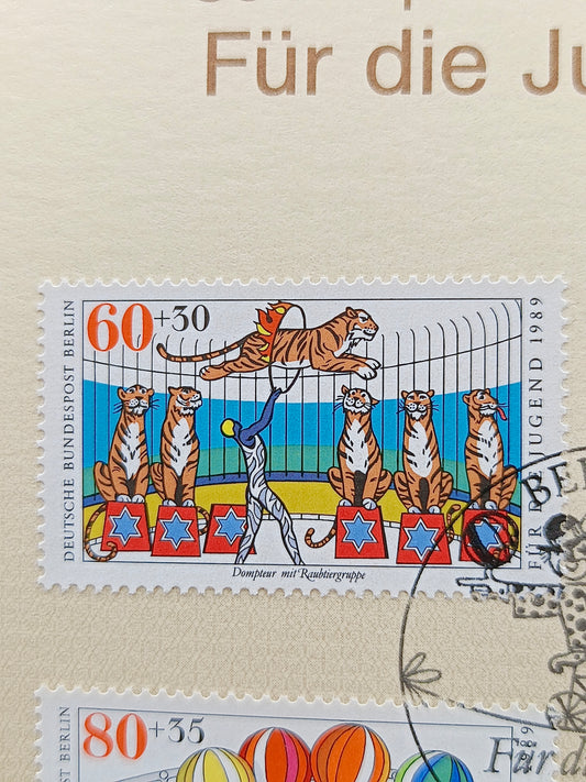 The Colorful World of the Circus: "Für die Jugend 1989" Series