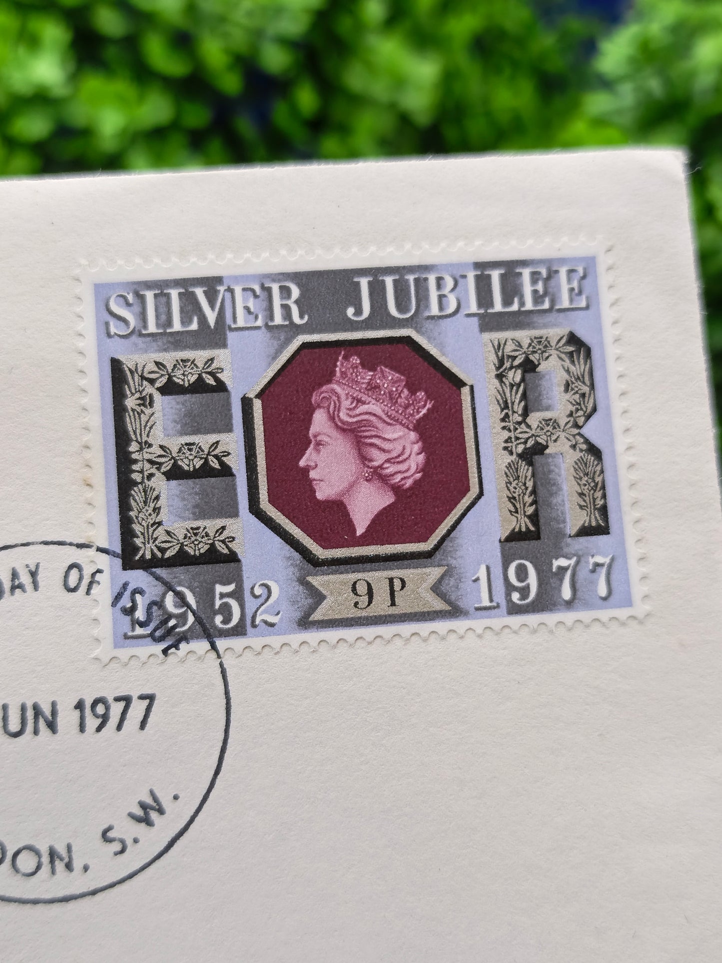 1977 British Royal Mail Queen's Silver Jubilee First Day Cover with Original