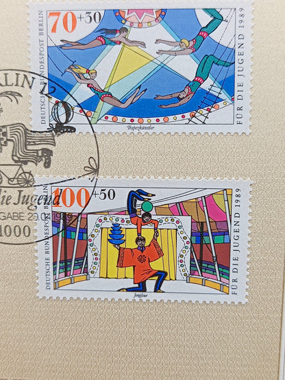 The Colorful World of the Circus: "Für die Jugend 1989" Series