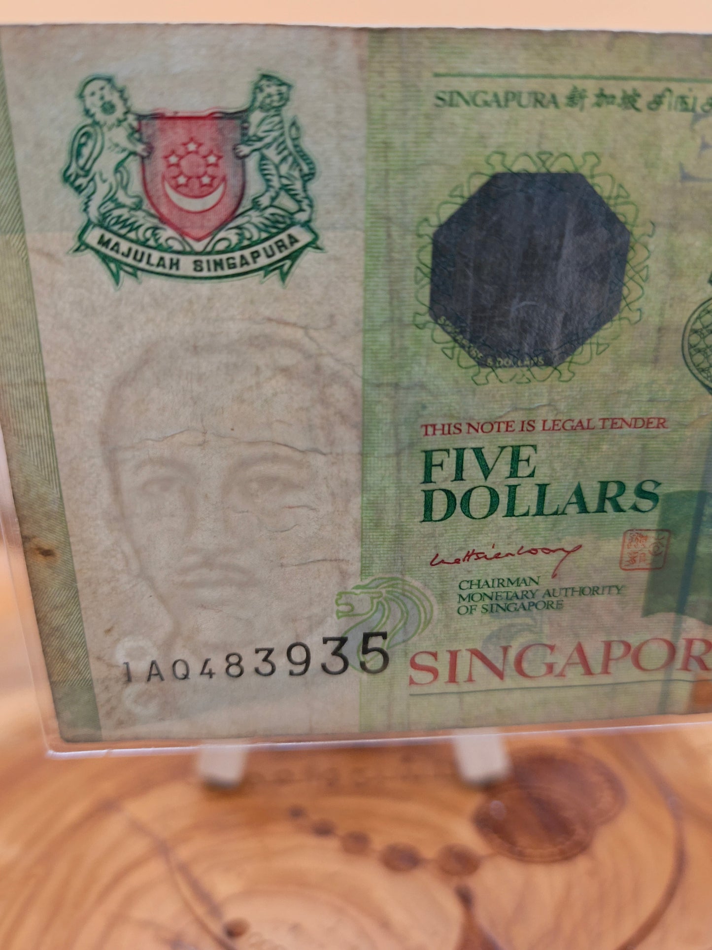 5 dollars . Singapore 2007
