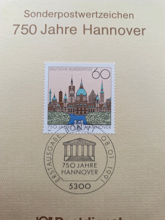 Centuries of Skyline: 750 Years of Hannover