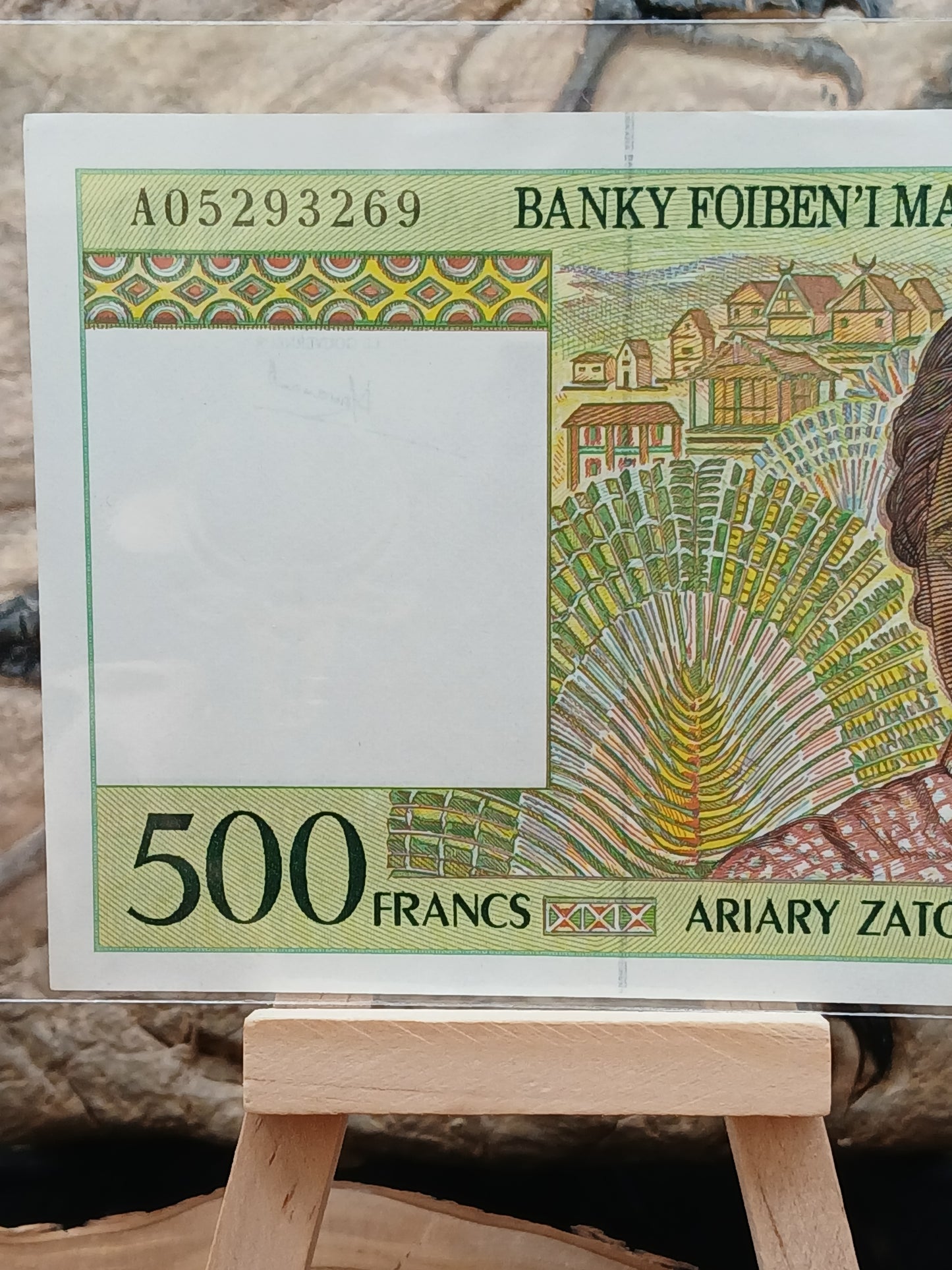 500 Madagascars francs . 1994