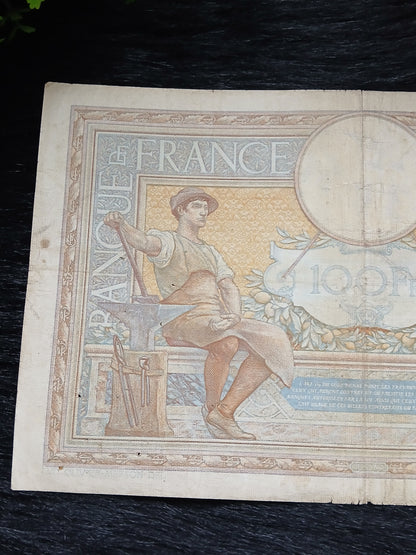 100 cent francs.  France.  1939