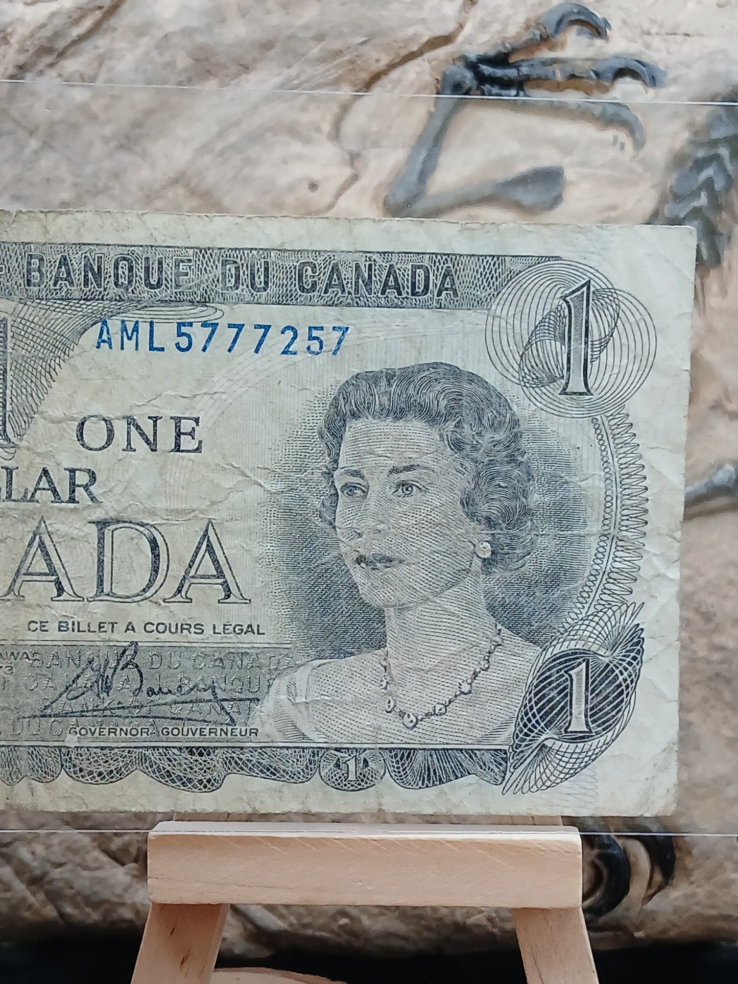 1 dollar . Canada.  1973